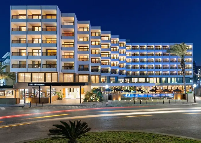 Blue Sky City Beach Hotel (Adults Only)